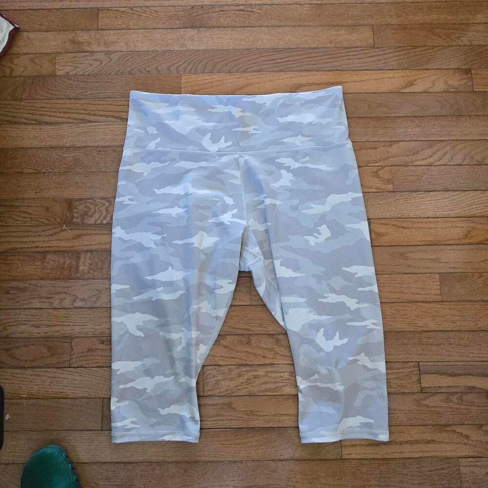 athleta white womens elation camo crop plus 2x